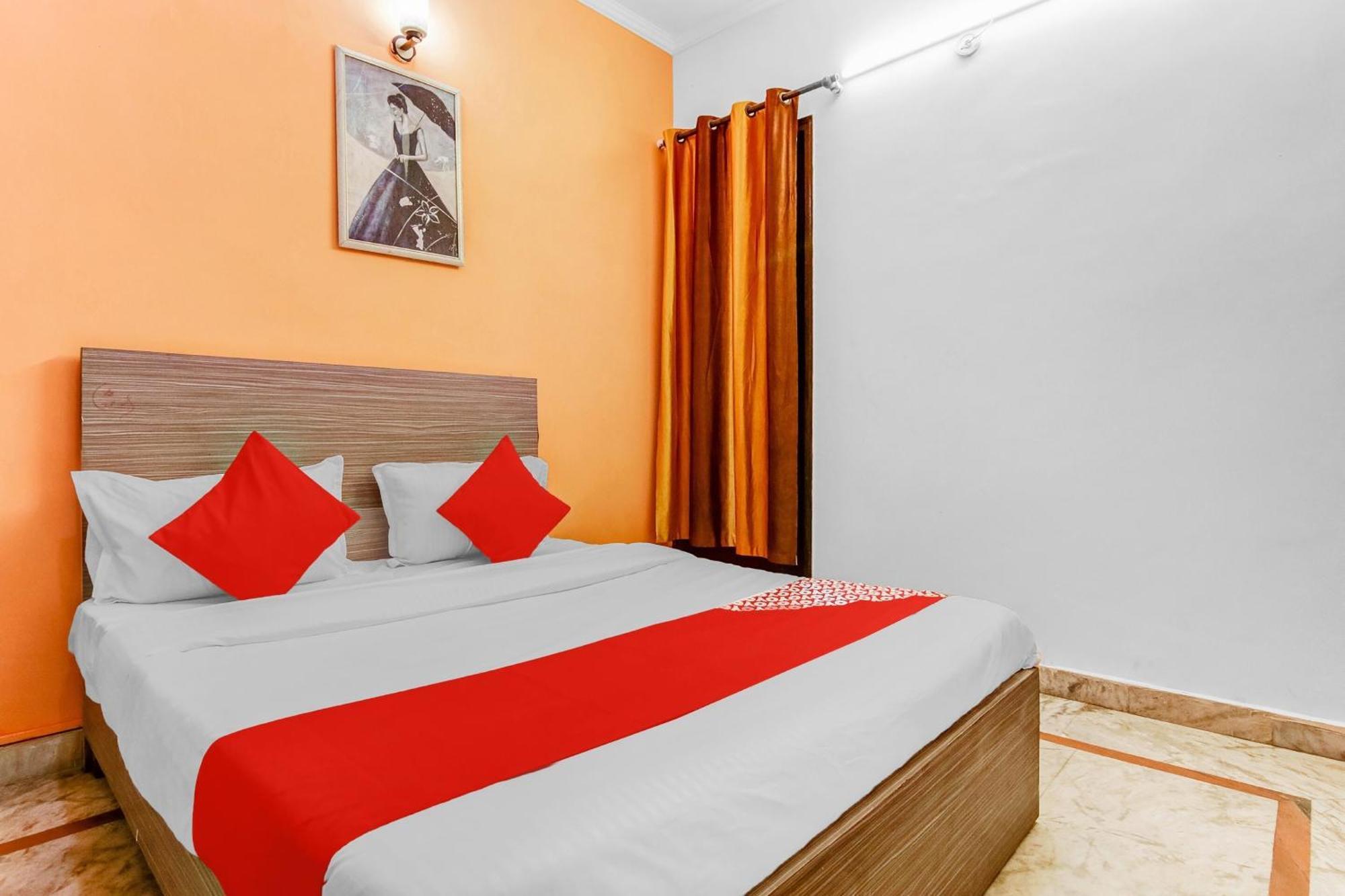 Hotel O Orlov Noida Exterior foto